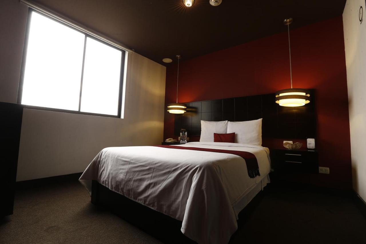 Hotel Ginebra Лима Екстериор снимка