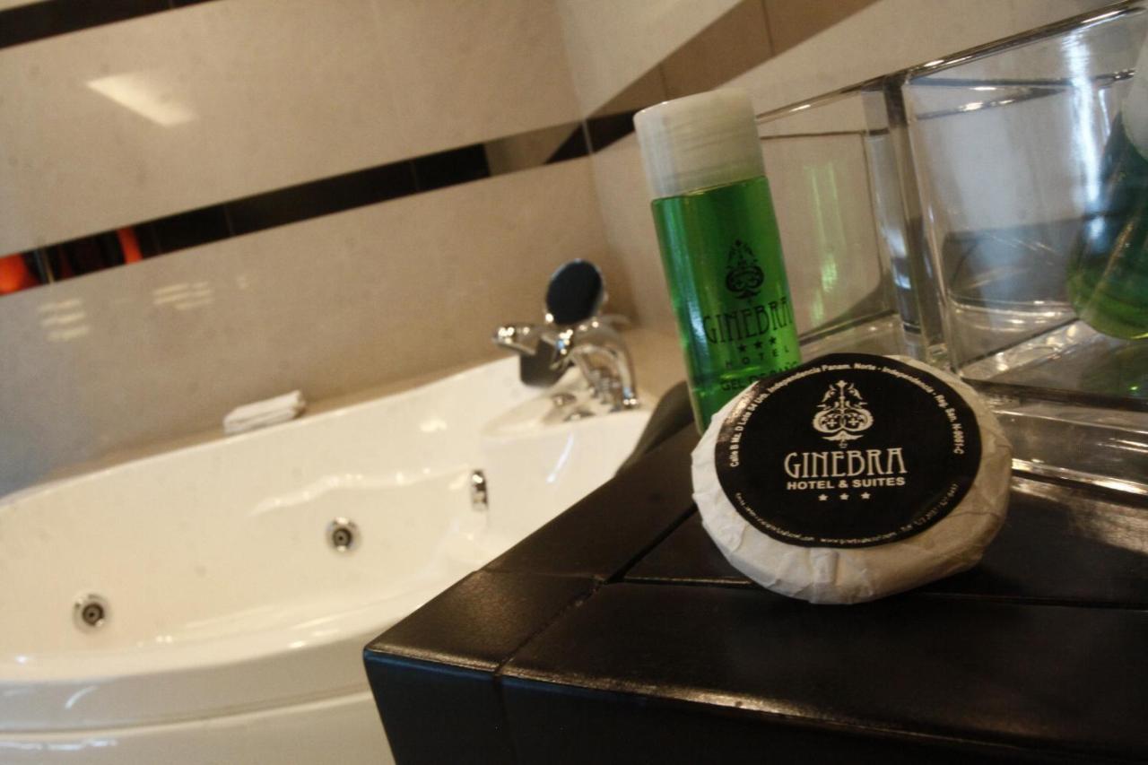 Hotel Ginebra Лима Екстериор снимка