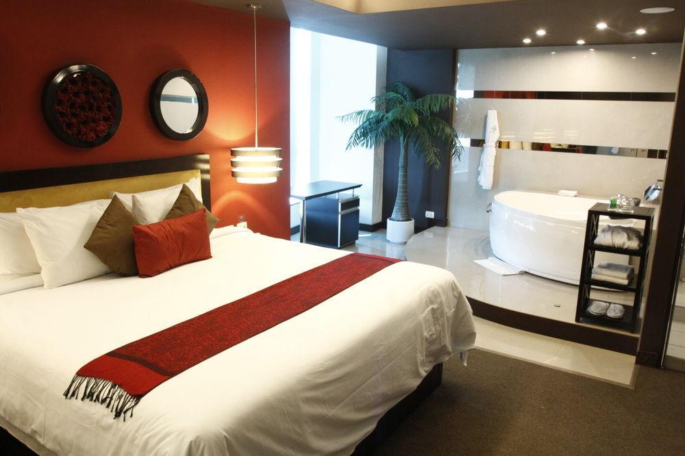 Hotel Ginebra Лима Екстериор снимка