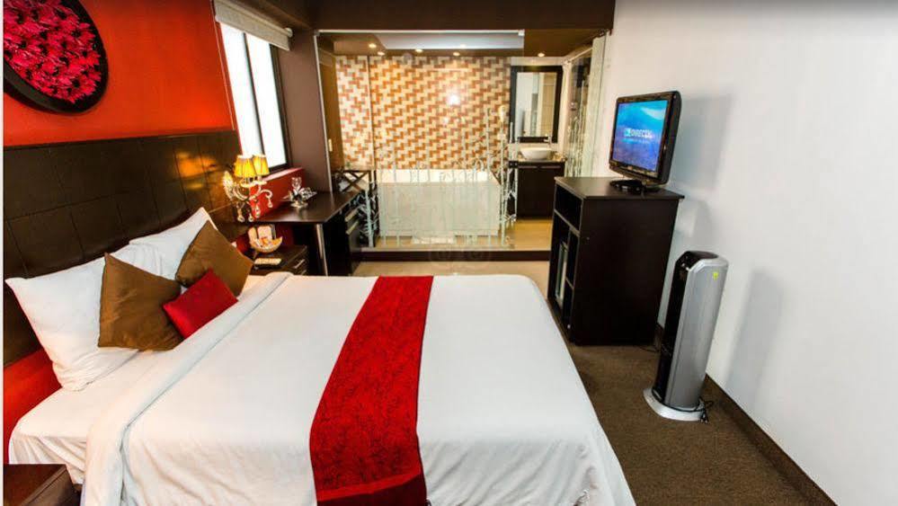 Hotel Ginebra Лима Екстериор снимка